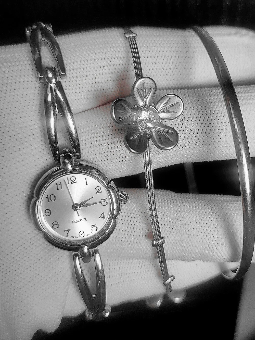 Silver Bangle Set Silver Watch And Bangles Fashion Set CostumeJewelry